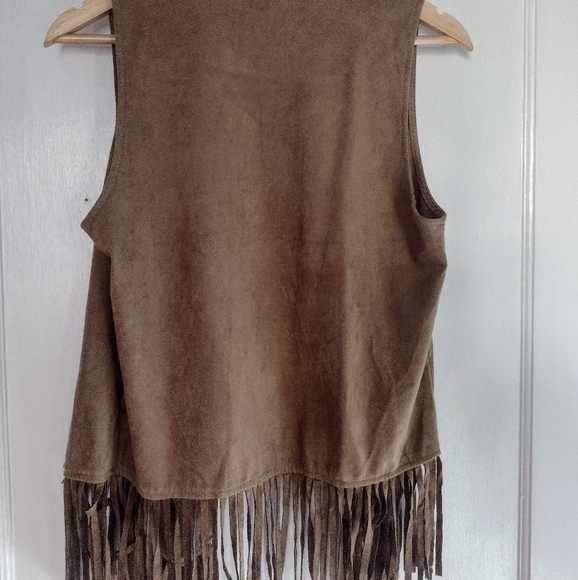 Stem & Vine fringe vest - Picture 2 of 7